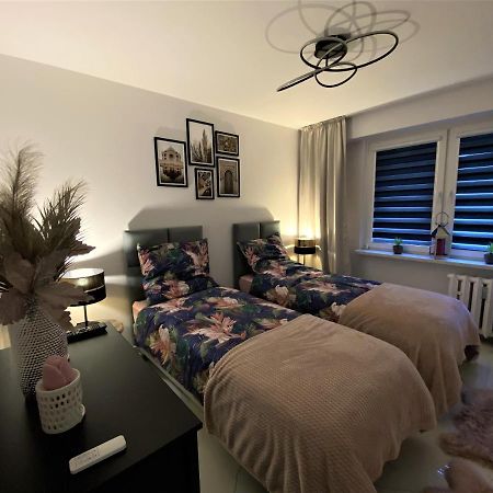 Апартаменти Apartament Zielona Nad Sanem Санок Екстер'єр фото